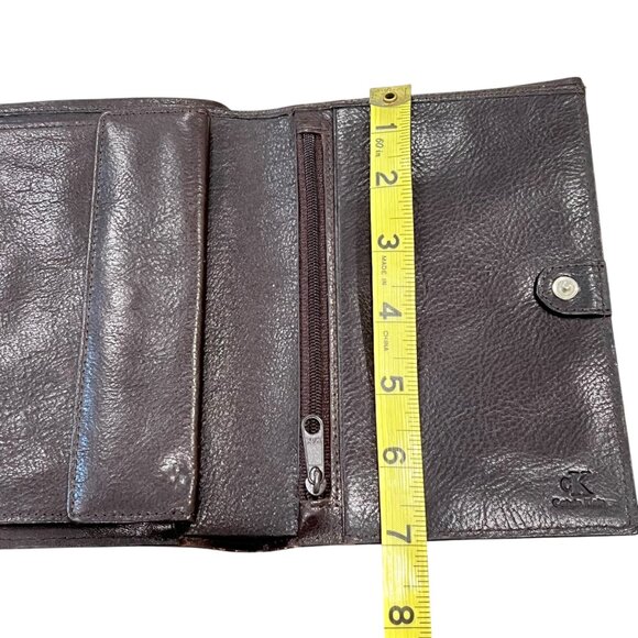 Calvin Klein Brown Leather Billfold Wallet With Snap & Zipper Closures - Picture 4 of 8